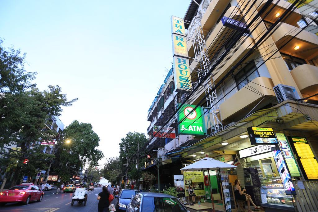 Thara House Hotel Bangkok Exterior photo